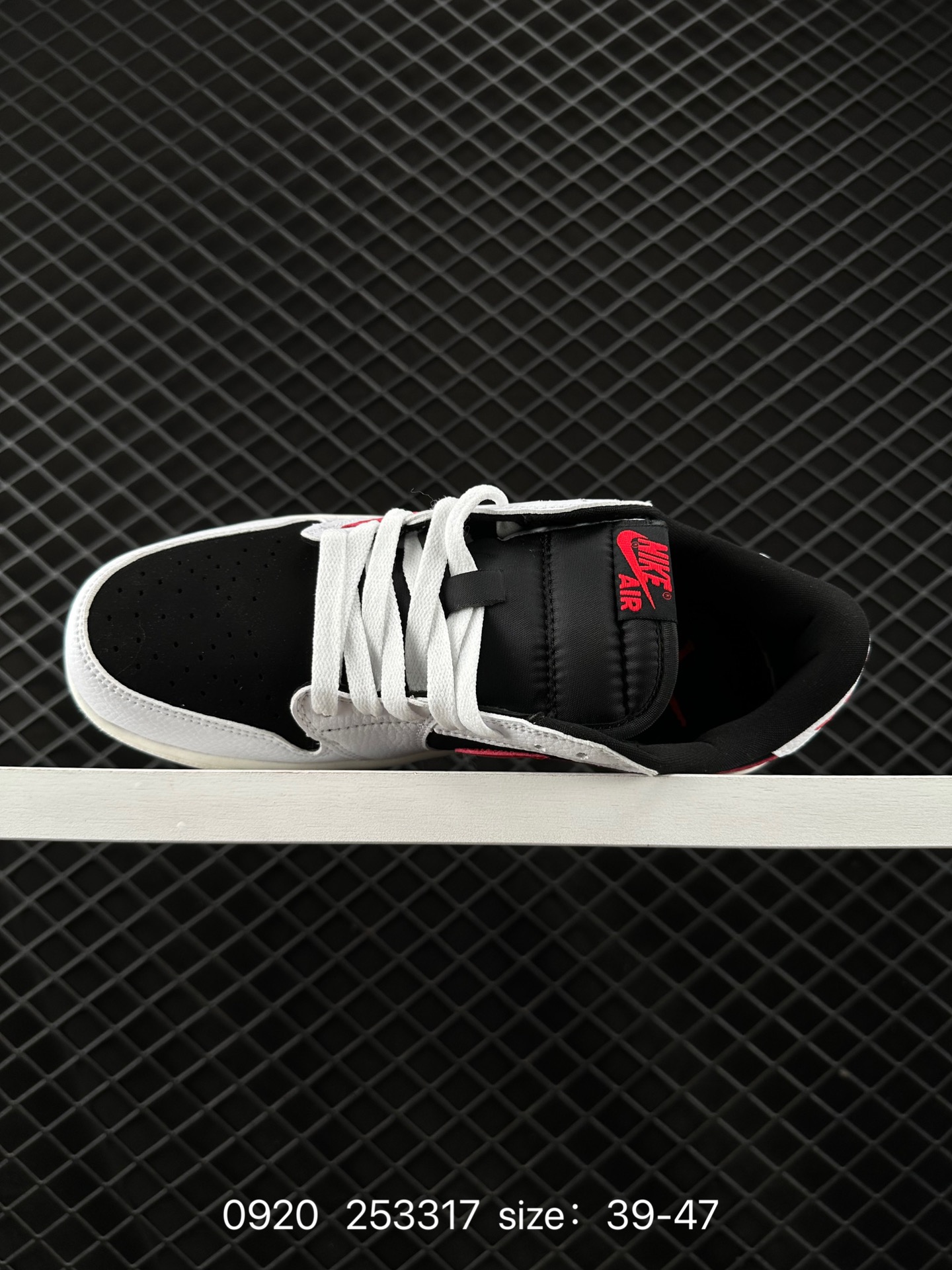 Travis Scott x Air Jordan 1 ” Reverse Mocha “